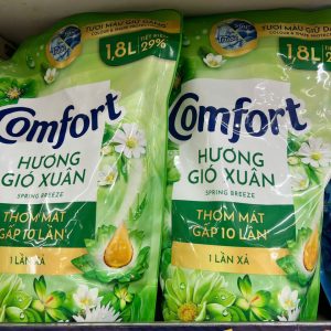Nước xả vải Comfort hương gió xuân thơm mát 2,3kg