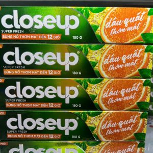 Kem đánh răng Closeup Dầu Quất thơm mát 230g