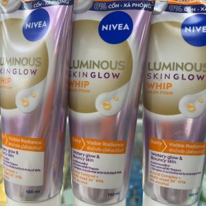 Sữa rửa mặt Nivea sạch sáng ẩm mướt - Chai 100g