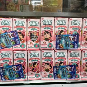 Sữa chua uống lên men kun vị kem dâu 180 ml - lốc