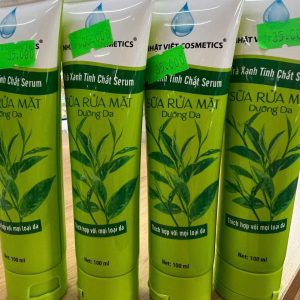 Sữa rửa mặt trà xanh tinh chất Serum Nhật Việt - Chai 100ml