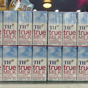 Sữa tươi TH hương dâu 180 ml - thùng