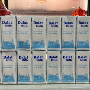 Sữa tươi tiệt trùng Dalat milk 180ml hương vị tự nhiên - thùng